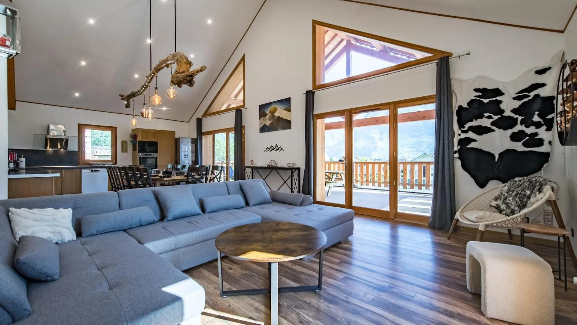 220M Apartment With Terrace For 14 People Saint-Jean-de-Maurienne