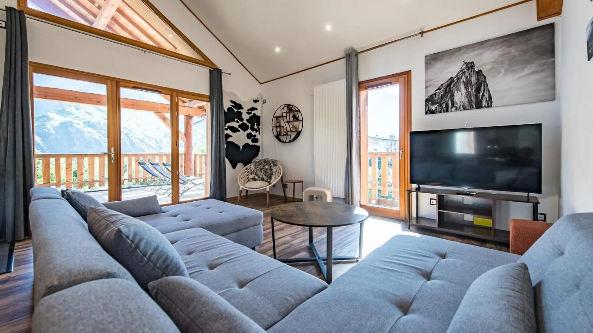 220M Apartment With Terrace For 14 People Saint-Jean-de-Maurienne França